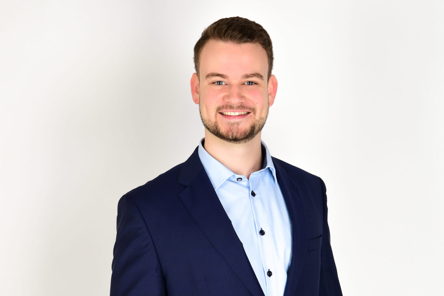 Dustin Bechert, Finanzberater in Maintal